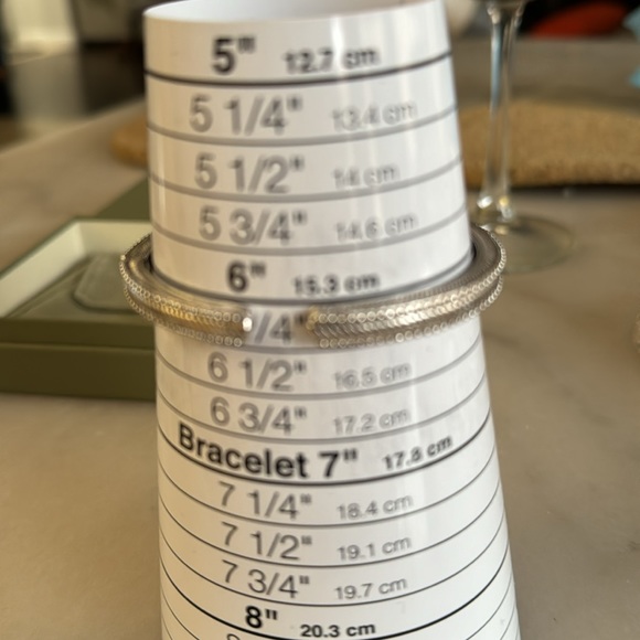 Judith Ripka SS and Amethyst bracelet - 6 1/4 - Picture 6 of 6